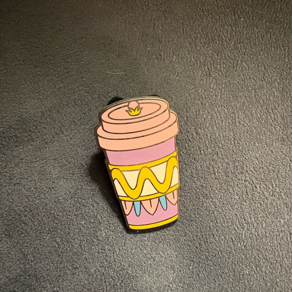 Disney Mrs Potts Coffee Cup Enamel Pin
